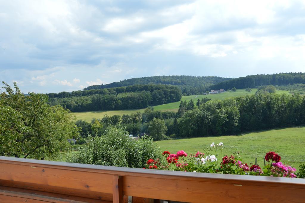 Biobauernhof Wolf-Hof Apartment Pressbaum Exterior photo