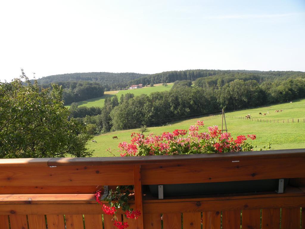 Biobauernhof Wolf-Hof Apartment Pressbaum Room photo
